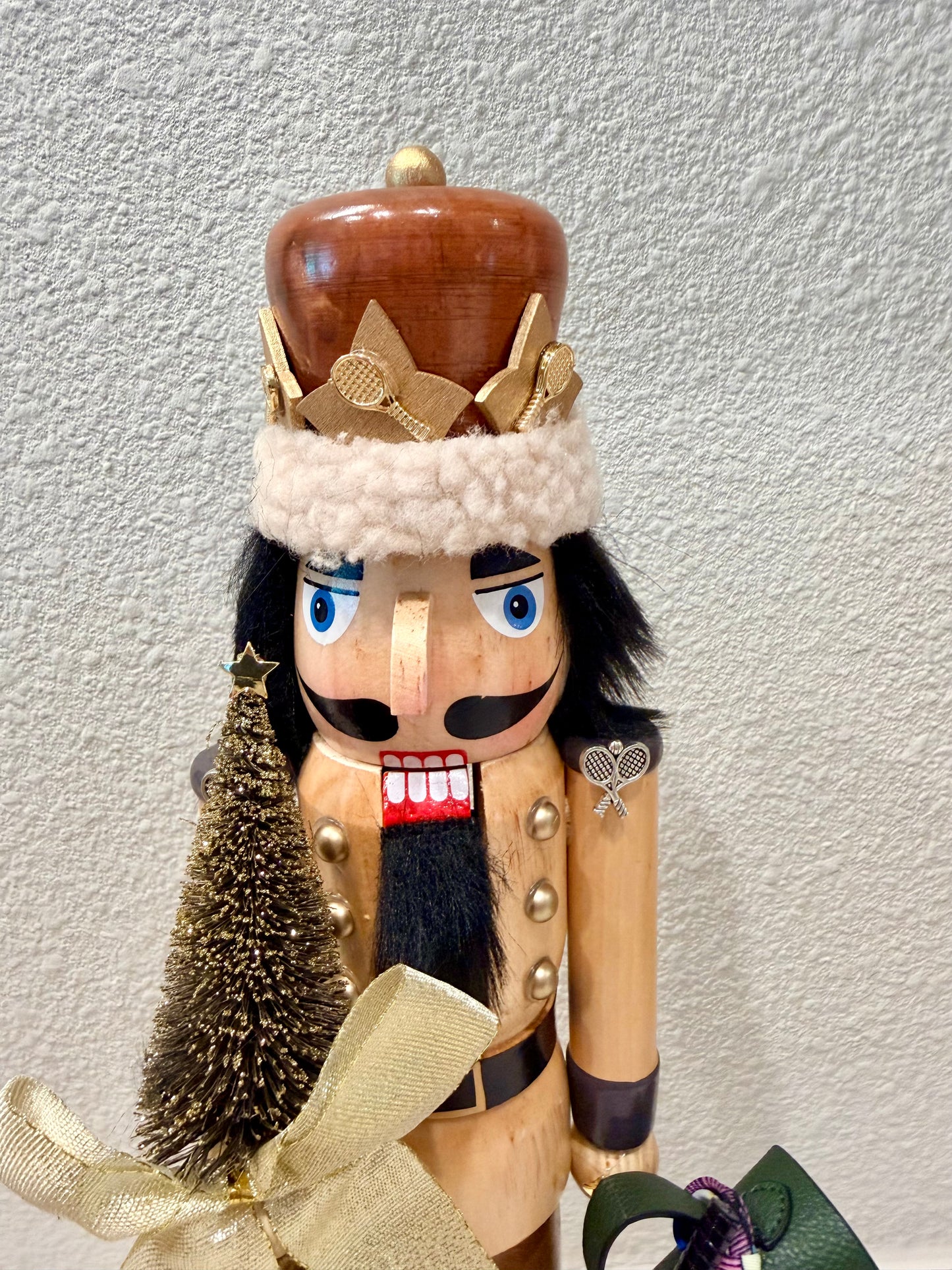 Woodsman Tennis Nutcracker - Small Nutcracker