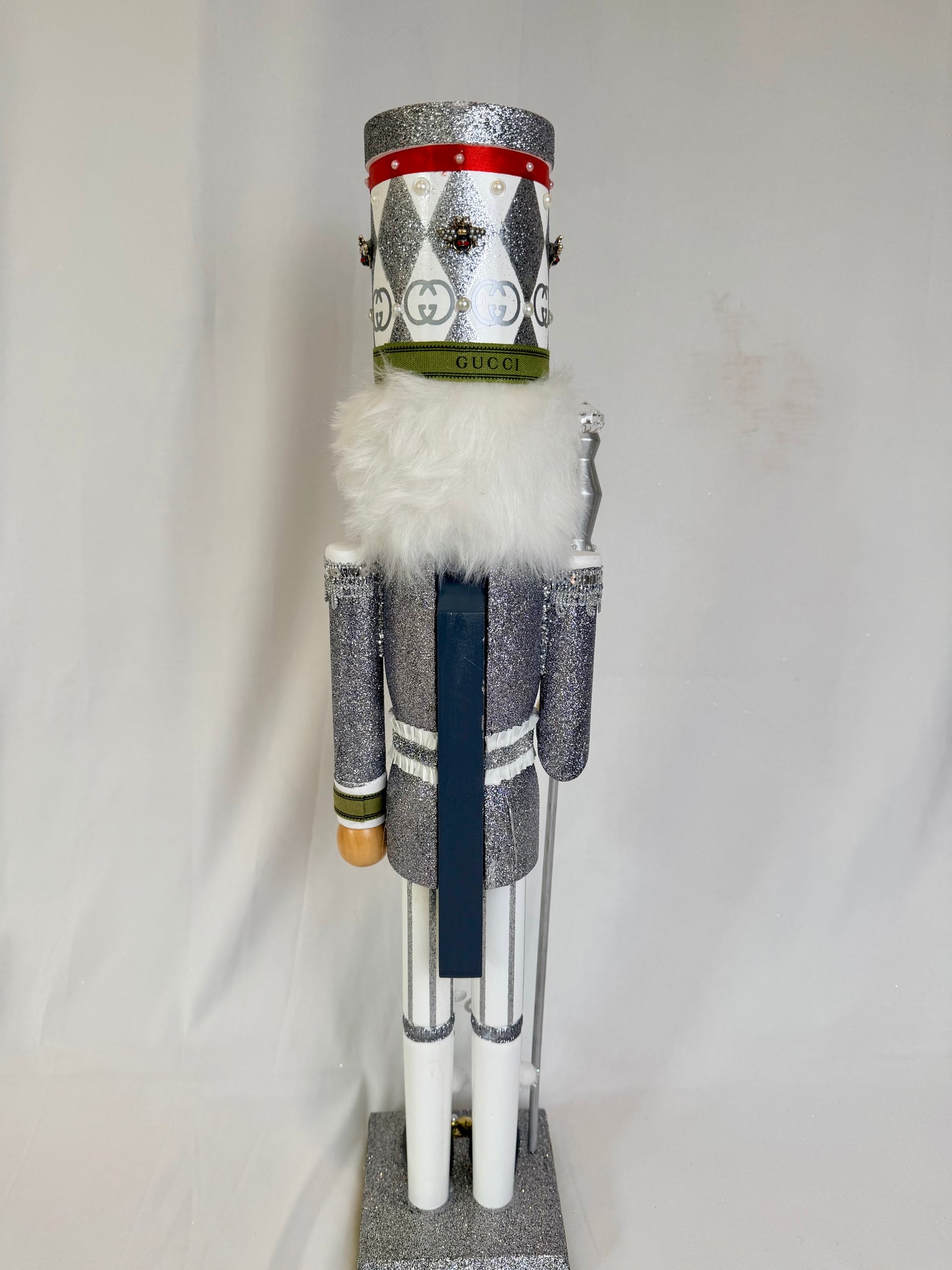 The G Bee King - Small Nutcracker