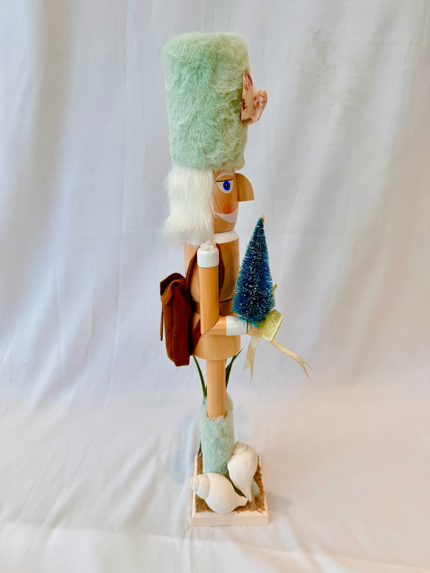 The Woodsy Shell Princess - Small Nutcracker