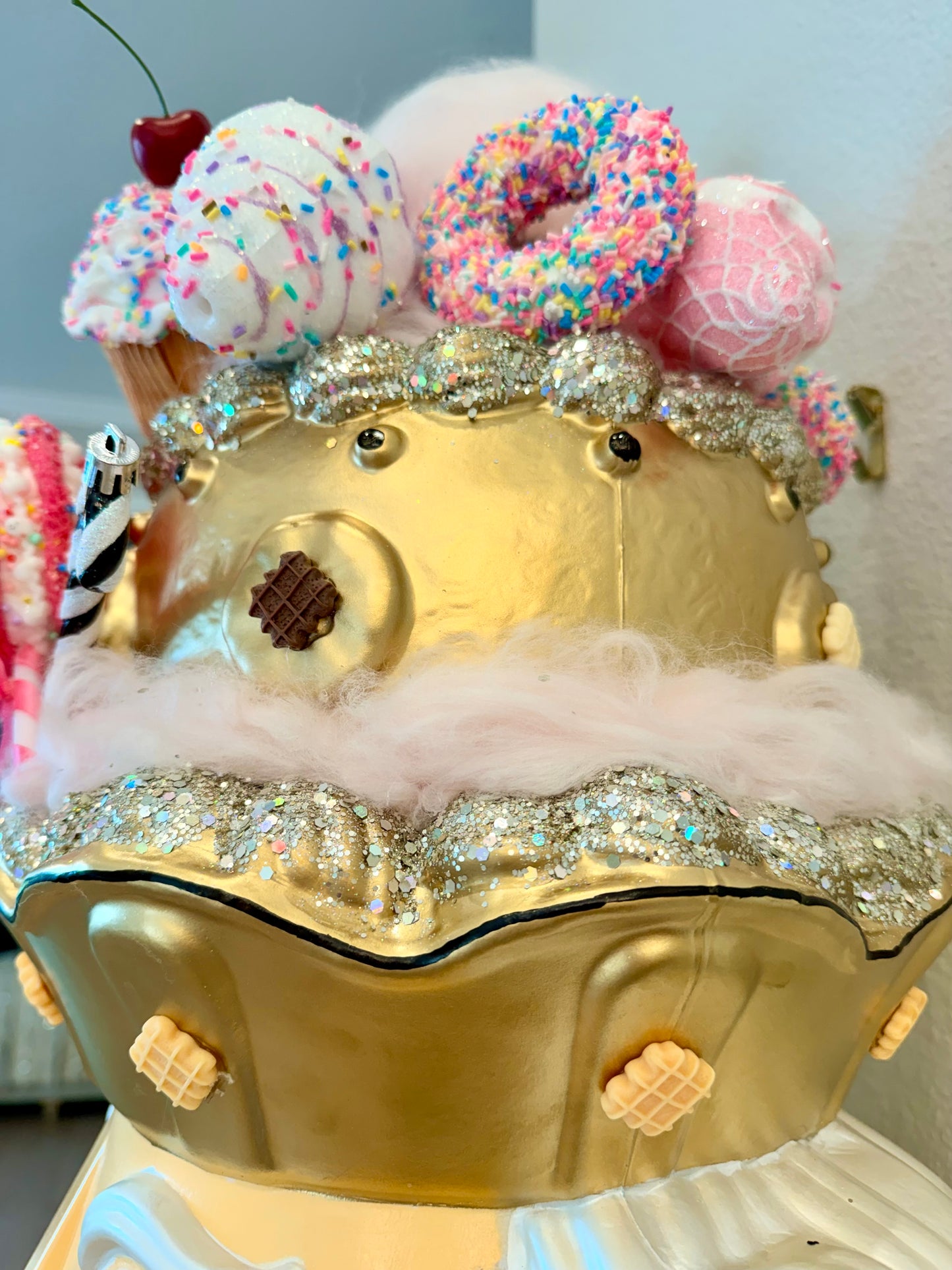 Sir Eat Or Not To Eat - Life-Size Nutcracker