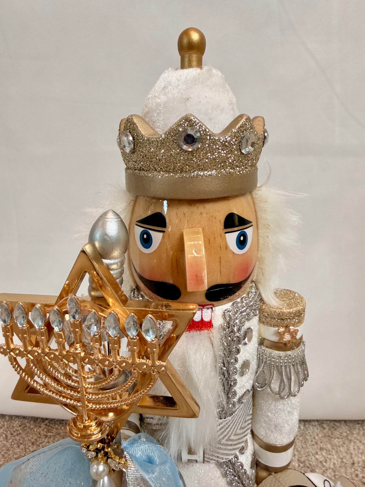 The Maccabee Sir Bougie - Small Nutcracker