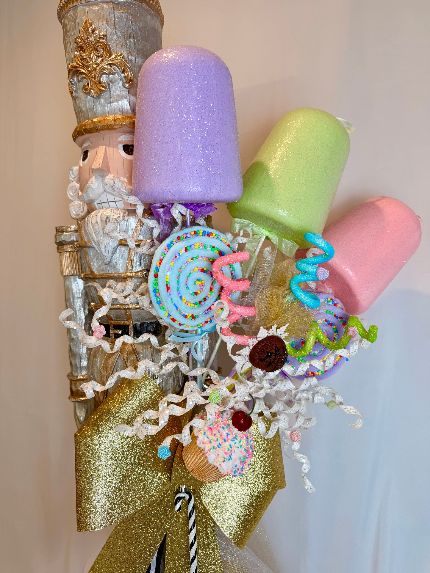 The Sir Candyman - 4 Feet Tall Medium Nutcracker