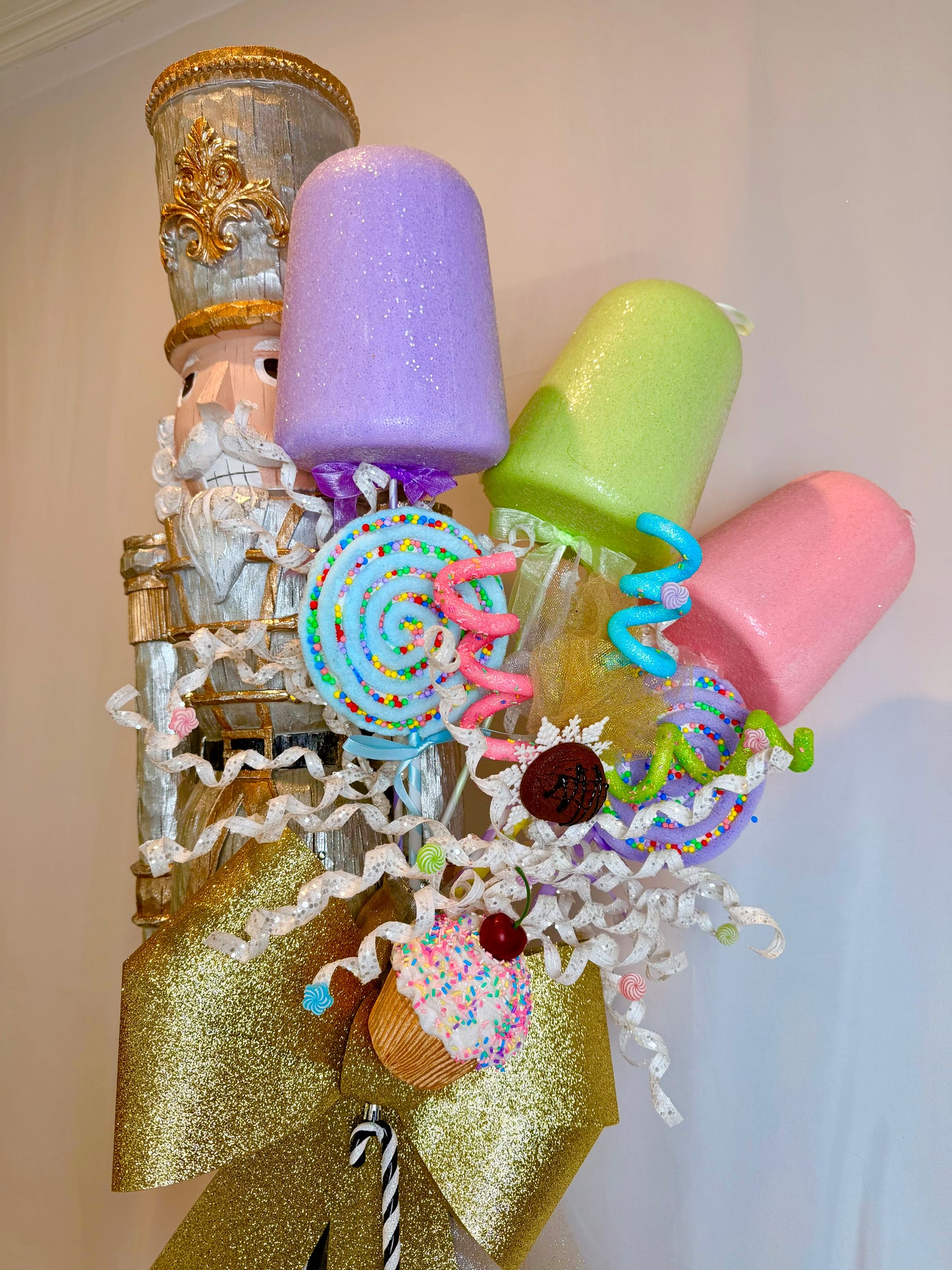 The Sir Candyman - 4 Feet Tall Medium Nutcracker