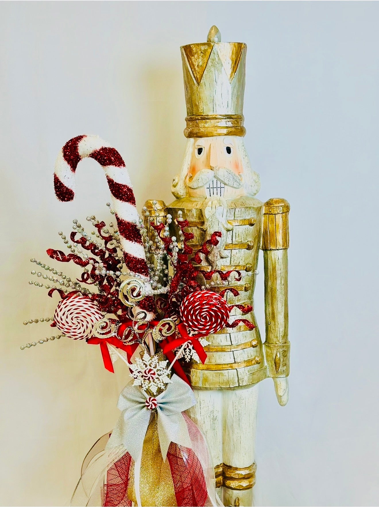 The Sir Peppermint - 4 Feet Tall Medium Nutcracker