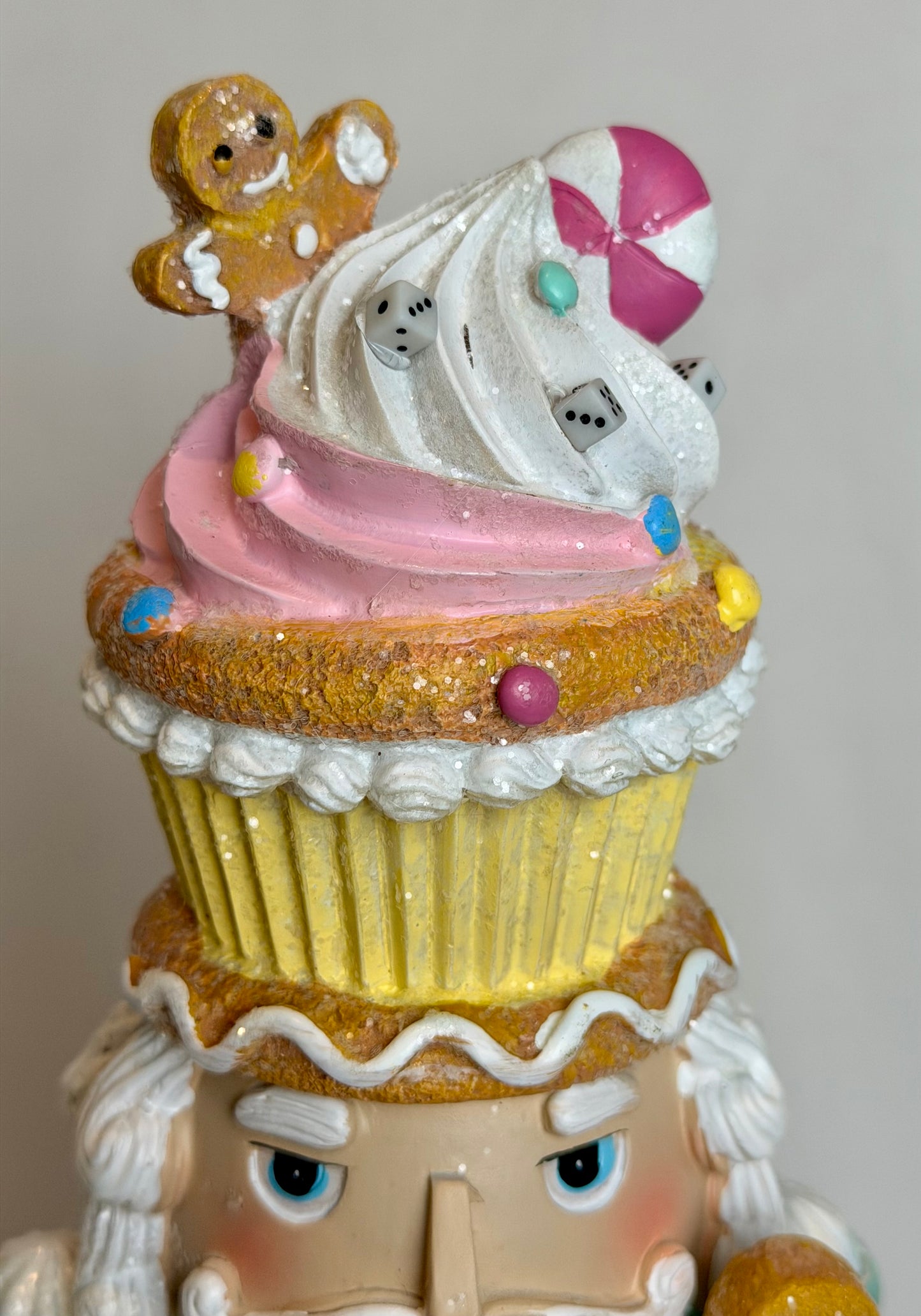 The Mahjongg Cupcake Mint Green I Santa - Small Nutcracker