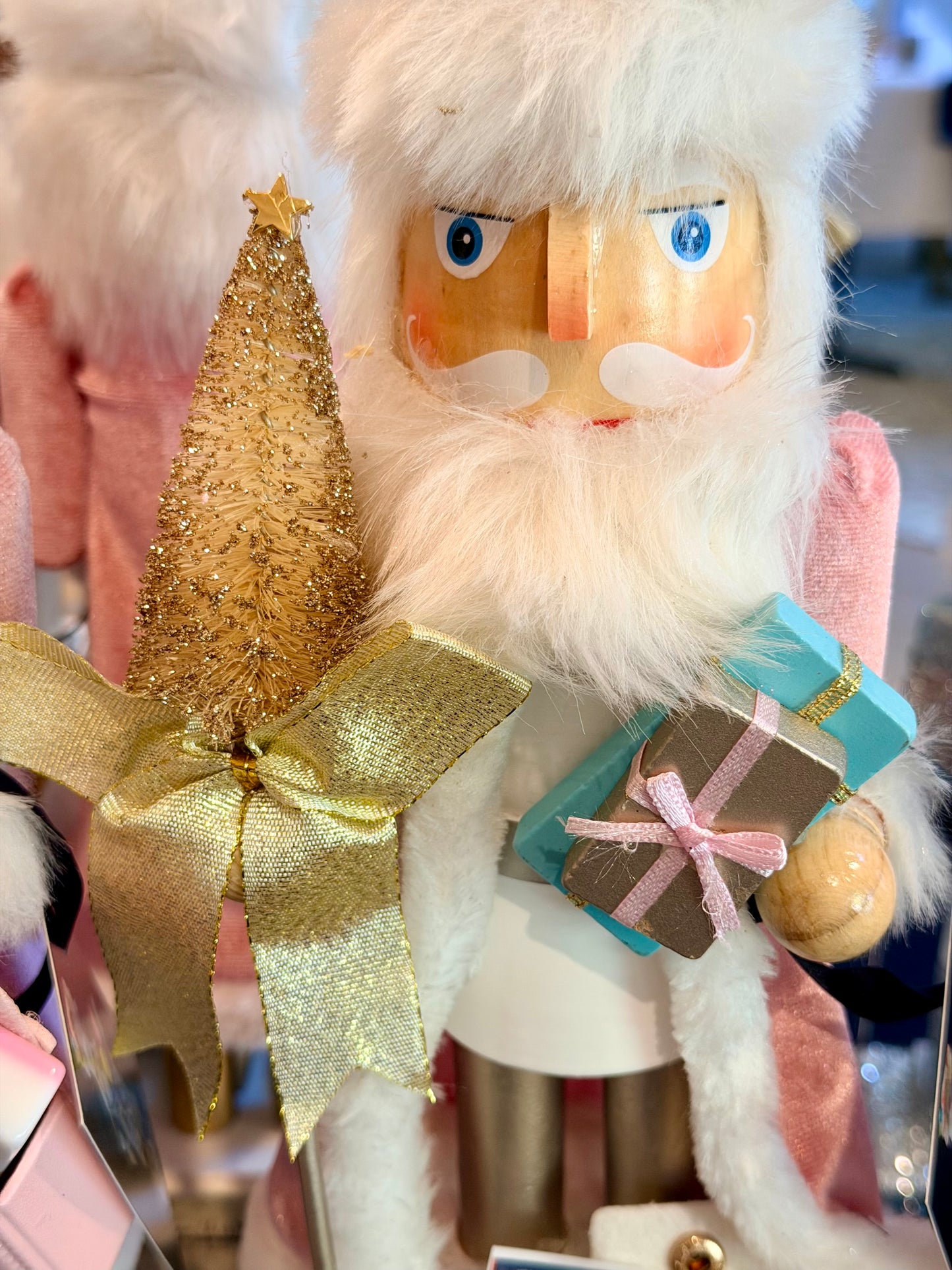 The Santa Mahj Mint Green Dot - Small Nutcracker