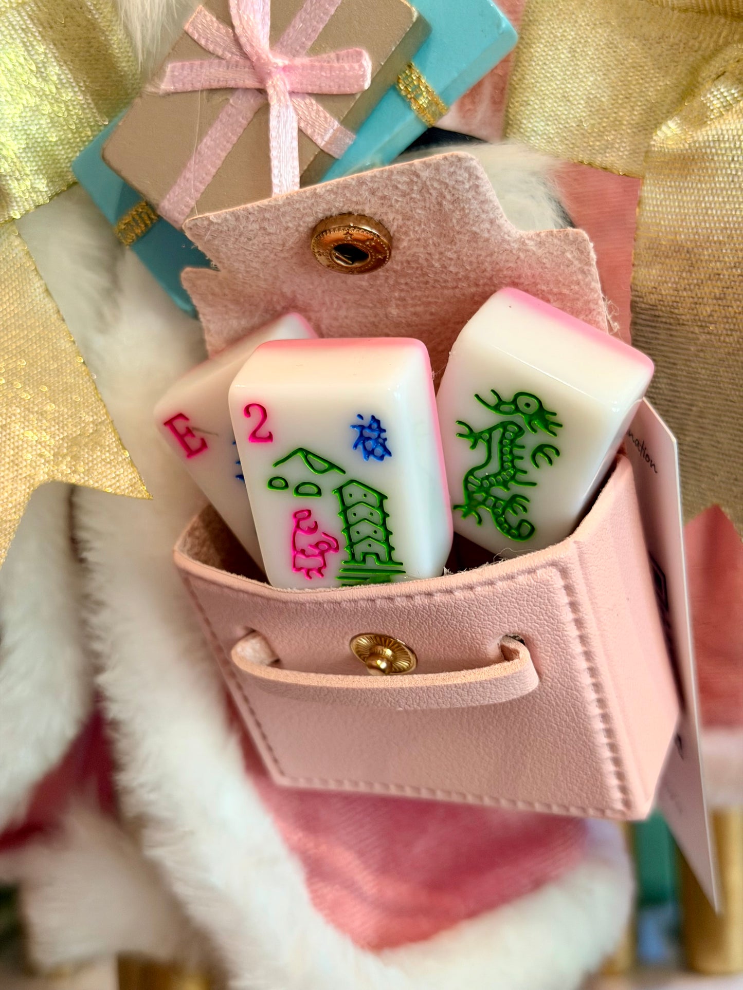 The Santa Mahj Pink Heart - Small Nutcracker