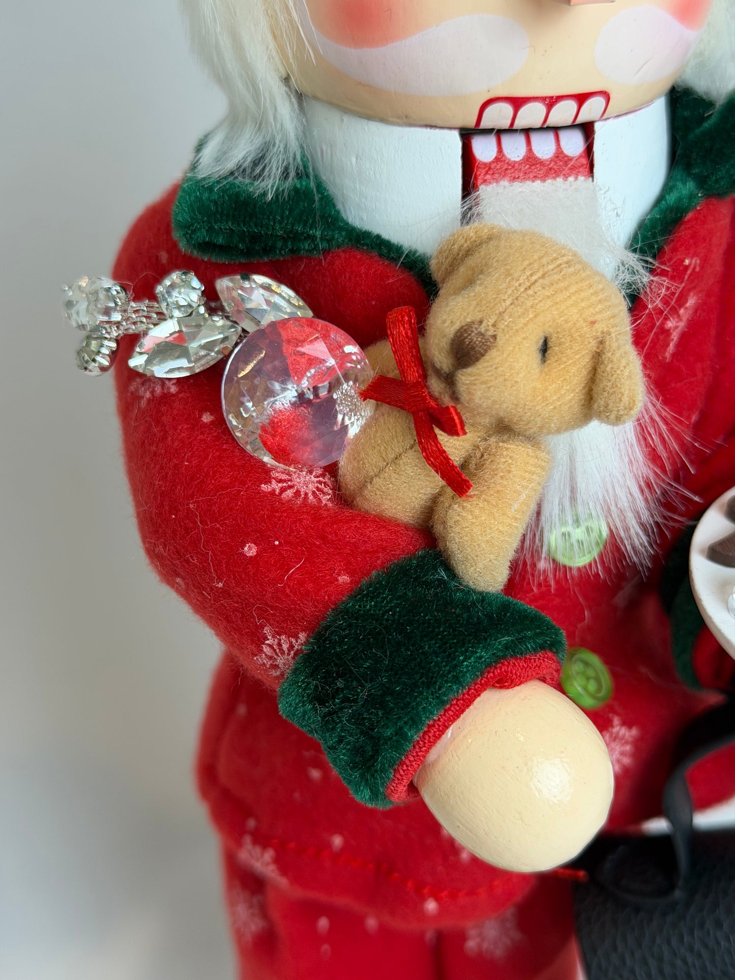 The Diamond T Santa I - Small Nutcracker