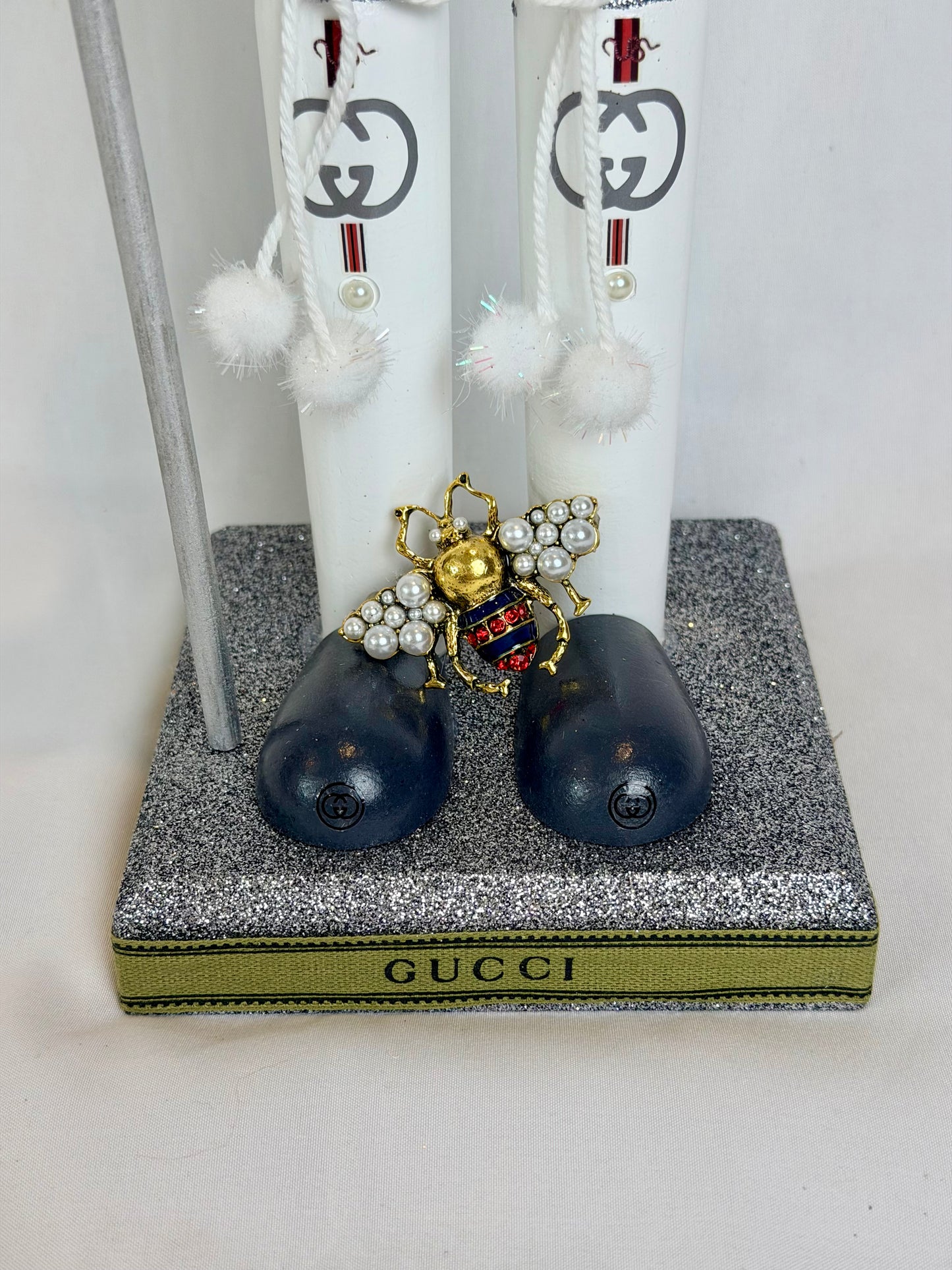 The G Bee King - Small Nutcracker