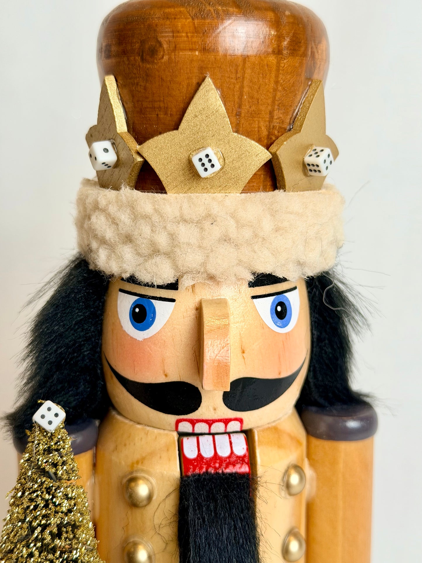The Mahjongg Forest King - Small Nutcracker