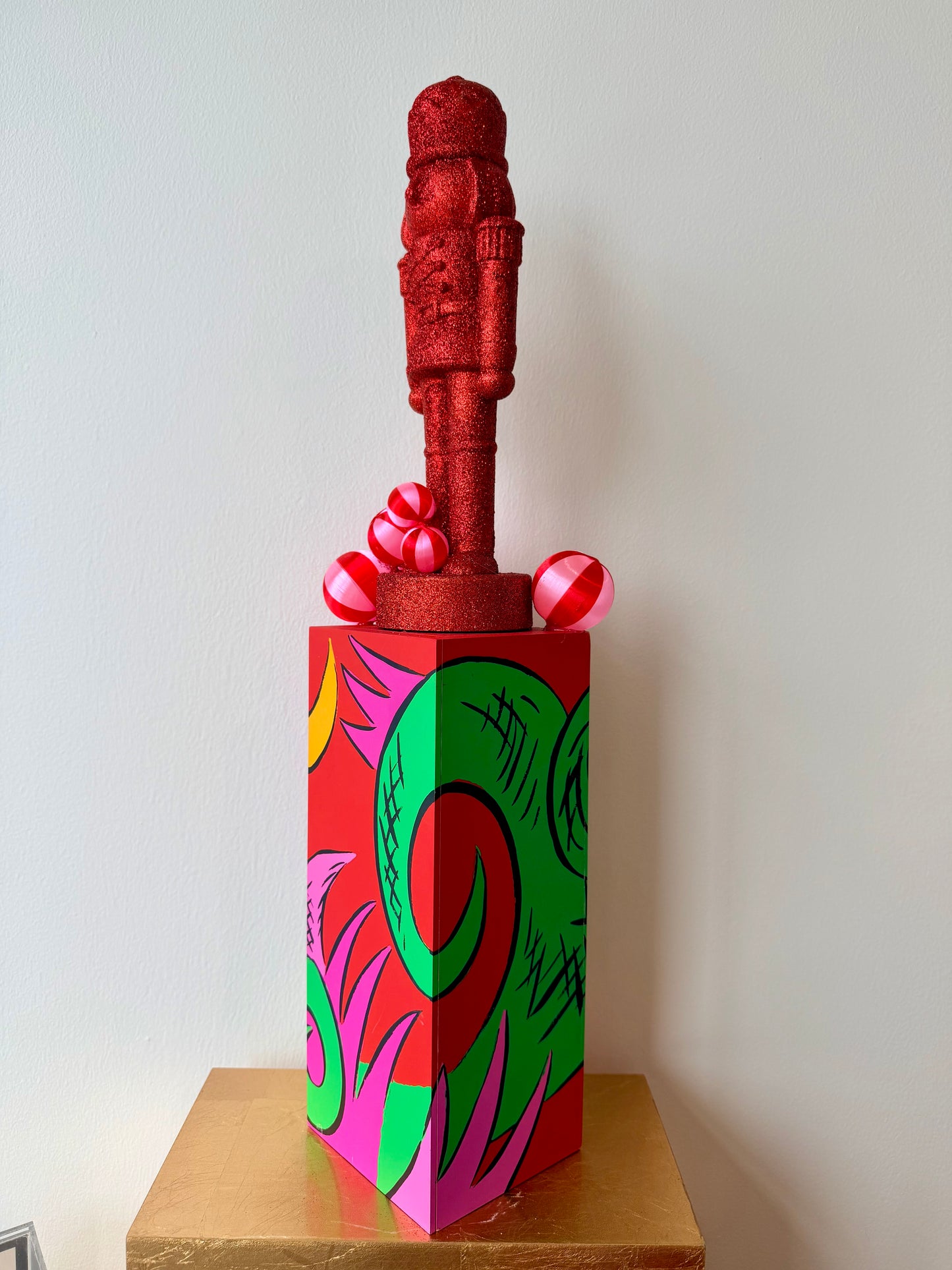The Glitterville - Small Nutcracker