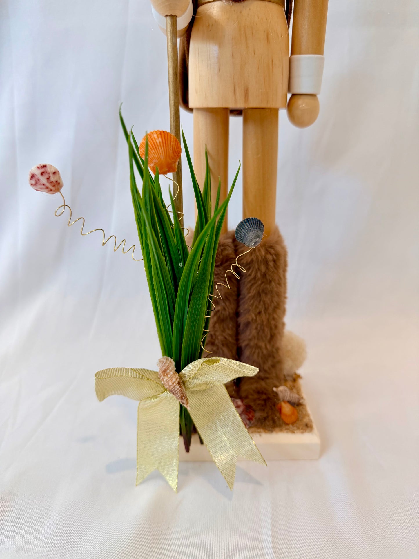 The King of the Sea & Land - Small Nutcracker
