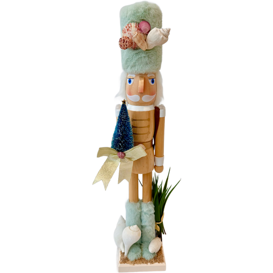 The Woodsy Shell Princess - Small Nutcracker