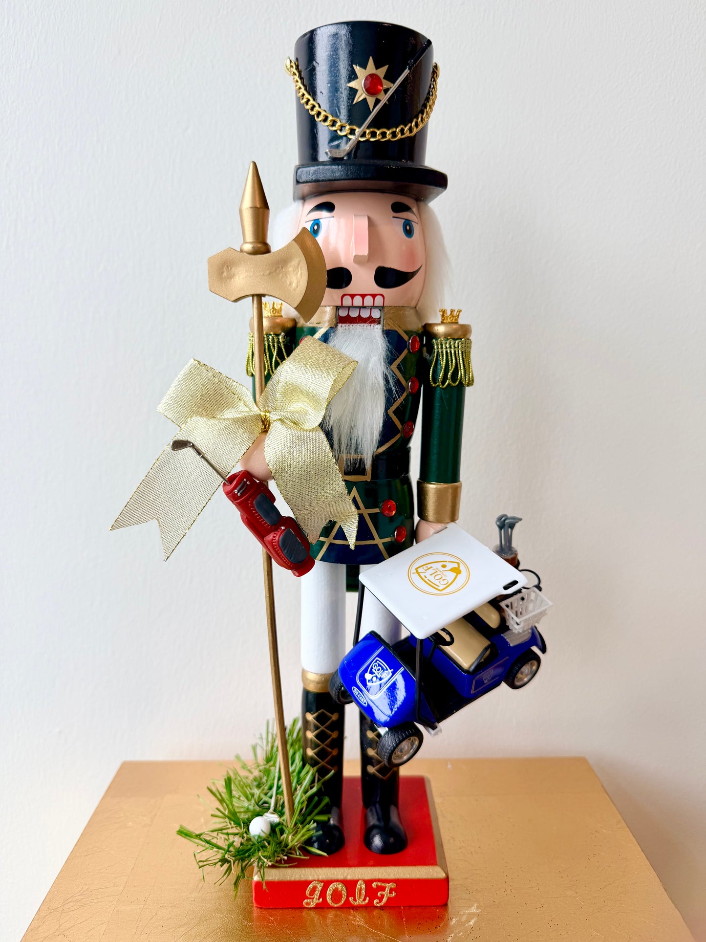 The Scottish Golfer Blue - Small Nutcracker