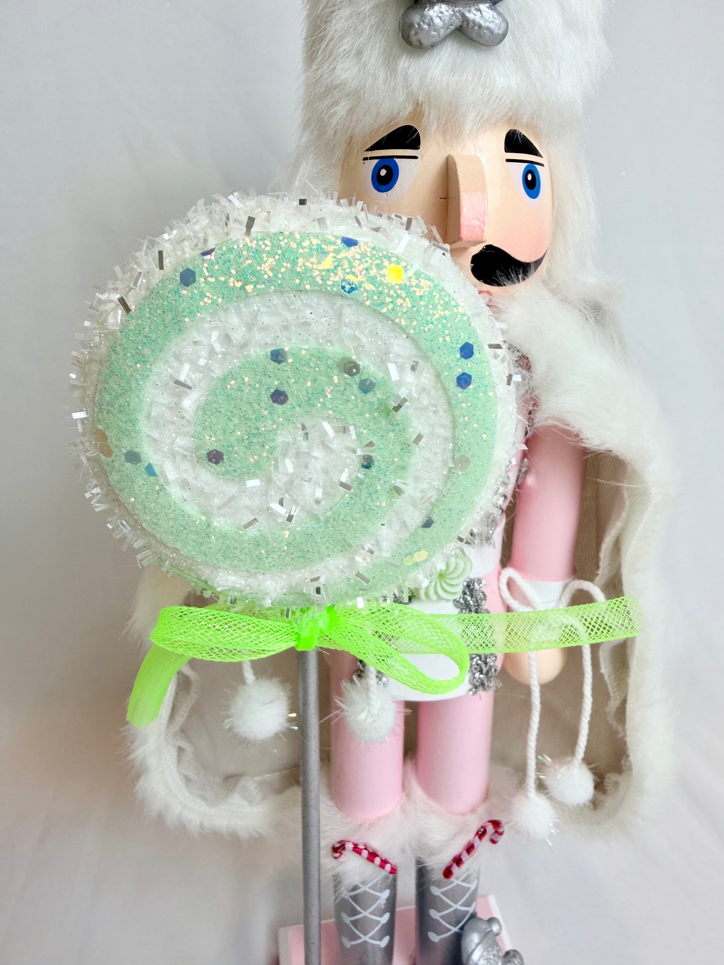 The Candyman Jr. - Small Nutcracker