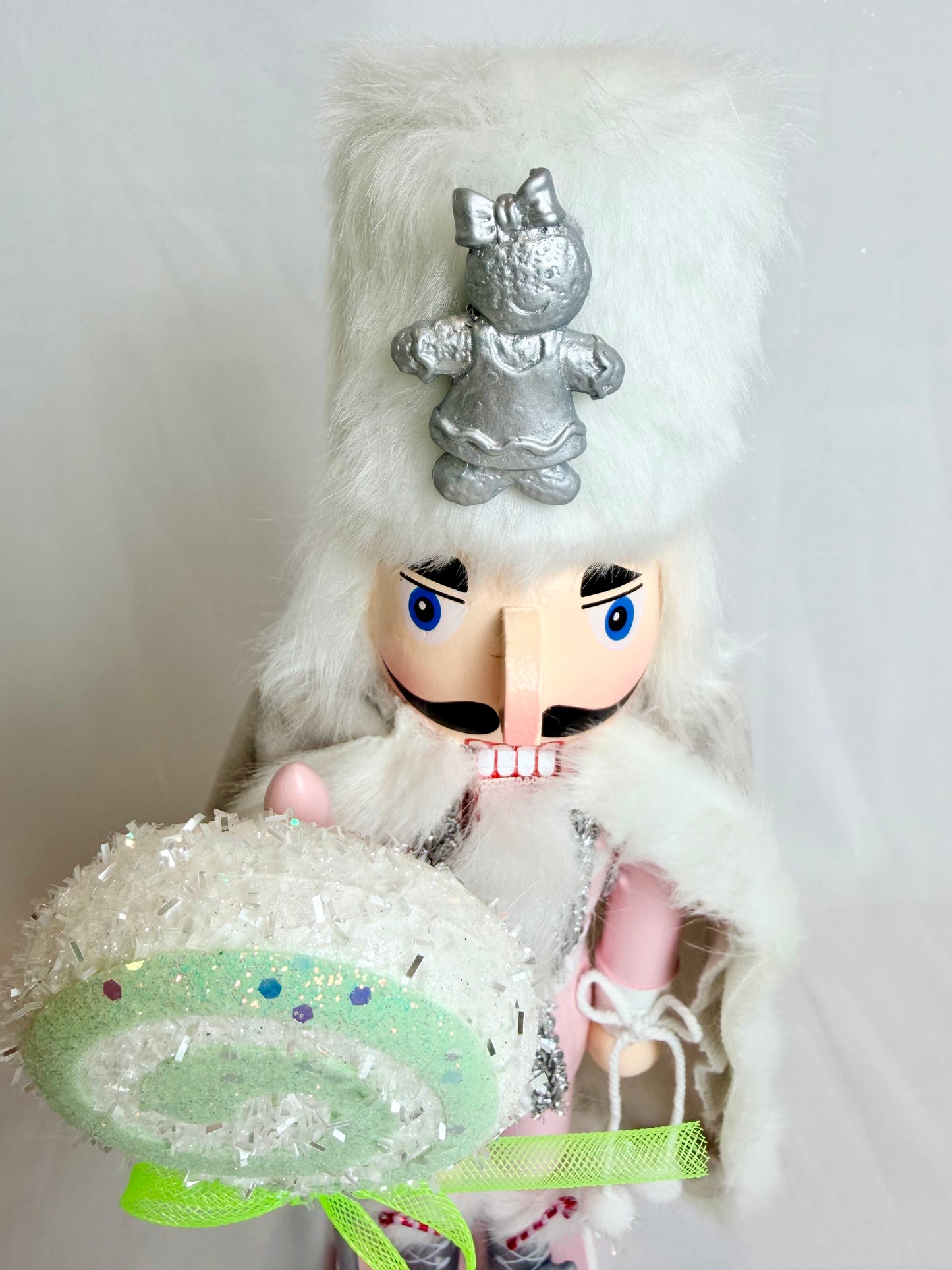 The Candyman Jr. - Small Nutcracker