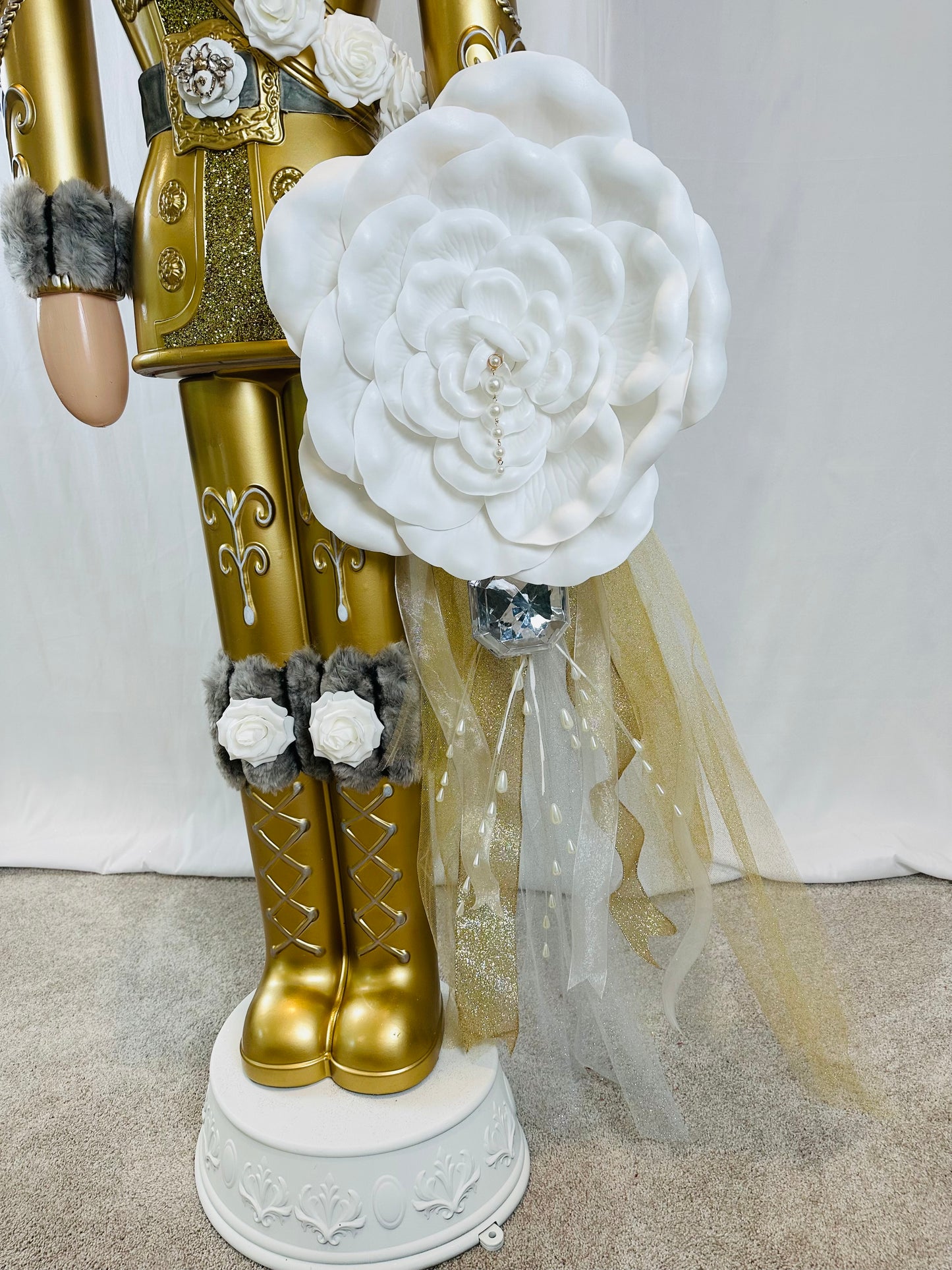 Sir Golden Bloom - Life-Size Nutcracker